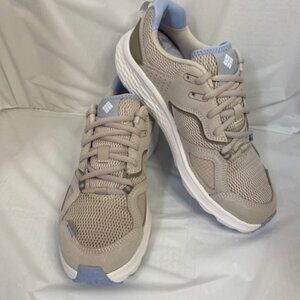Columbia Women's Bethany Hiking shoe in a light stone/beige color, size 9 (NEW)